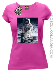 Kosmonauta z deskorolką - koszulka damska fuchsia 