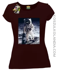 Kosmonauta z deskorolką - koszulka damska brąz 