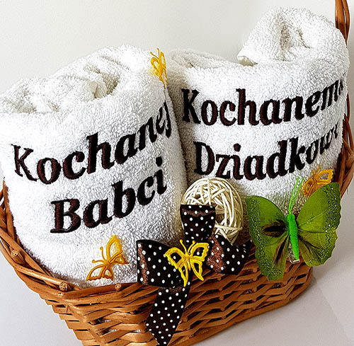KOSZ dekoracyjny GRAND zestaw ręczników z haftem - Kochanej Babci - Kochanemu Dziadkowi 2x50x100cm 1