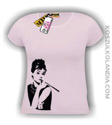 audrey_hepburn_pink