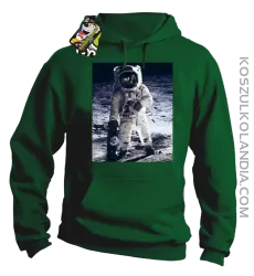 Kosmonauta z deskorolką - Bluza męska z kapturem zielona 