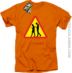 UWAGA komórkowe zombie - ATTENTION cellular zombie - Koszulka Męska - Pomarańczowy