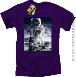 Kosmonauta z deskorolką - koszulka męska fiolet 