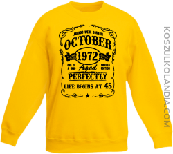 Legends were born in October Aged Perfectly - Bluza dziecięca standard bez kaptura żółta 