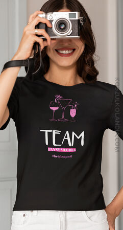 Team Panny Młodej #bridesquad Pink Drinks - koszulka damska dla Ekipy na Wieczór Panieński