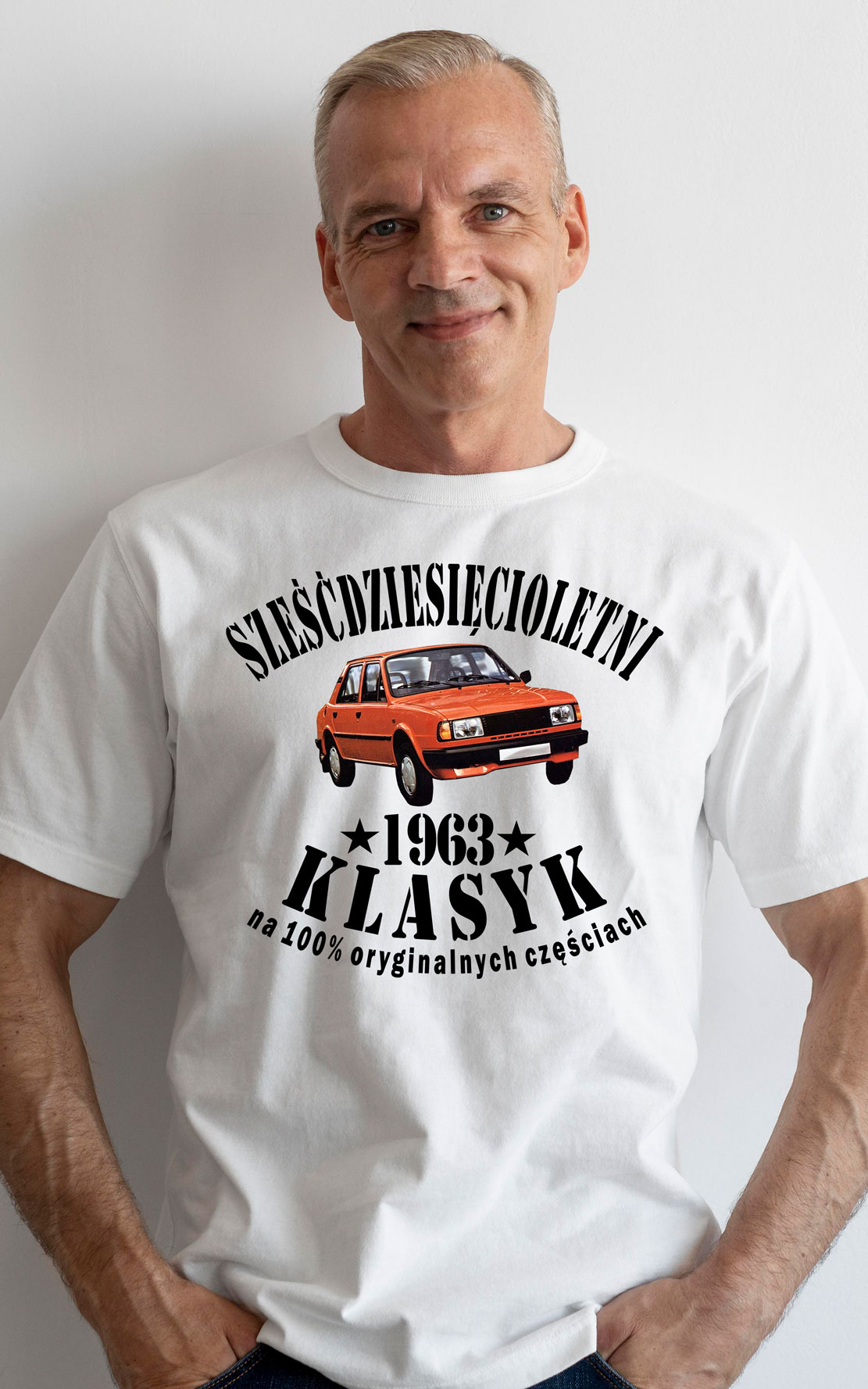 przykład koszulki z nadrukiem auto prl na urodziny z datą urodzin 2