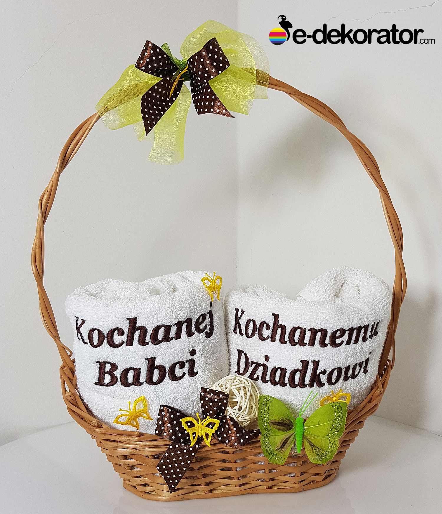 KOSZ dekoracyjny GRAND zestaw ręczników z haftem - Kochanej Babci - Kochanemu Dziadkowi 2x50x100cm 45